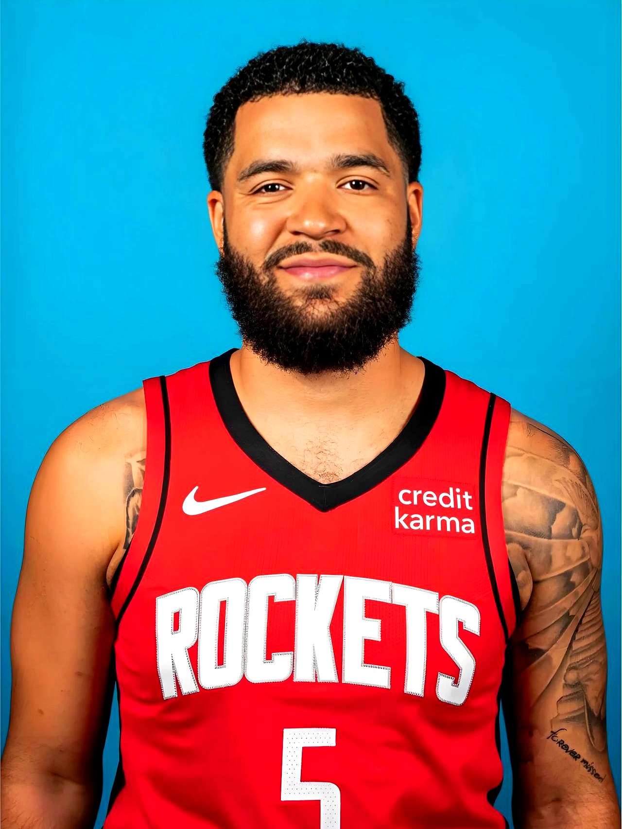 爱游戏在线-国王逆转鹈鹕,范弗利特状态火热