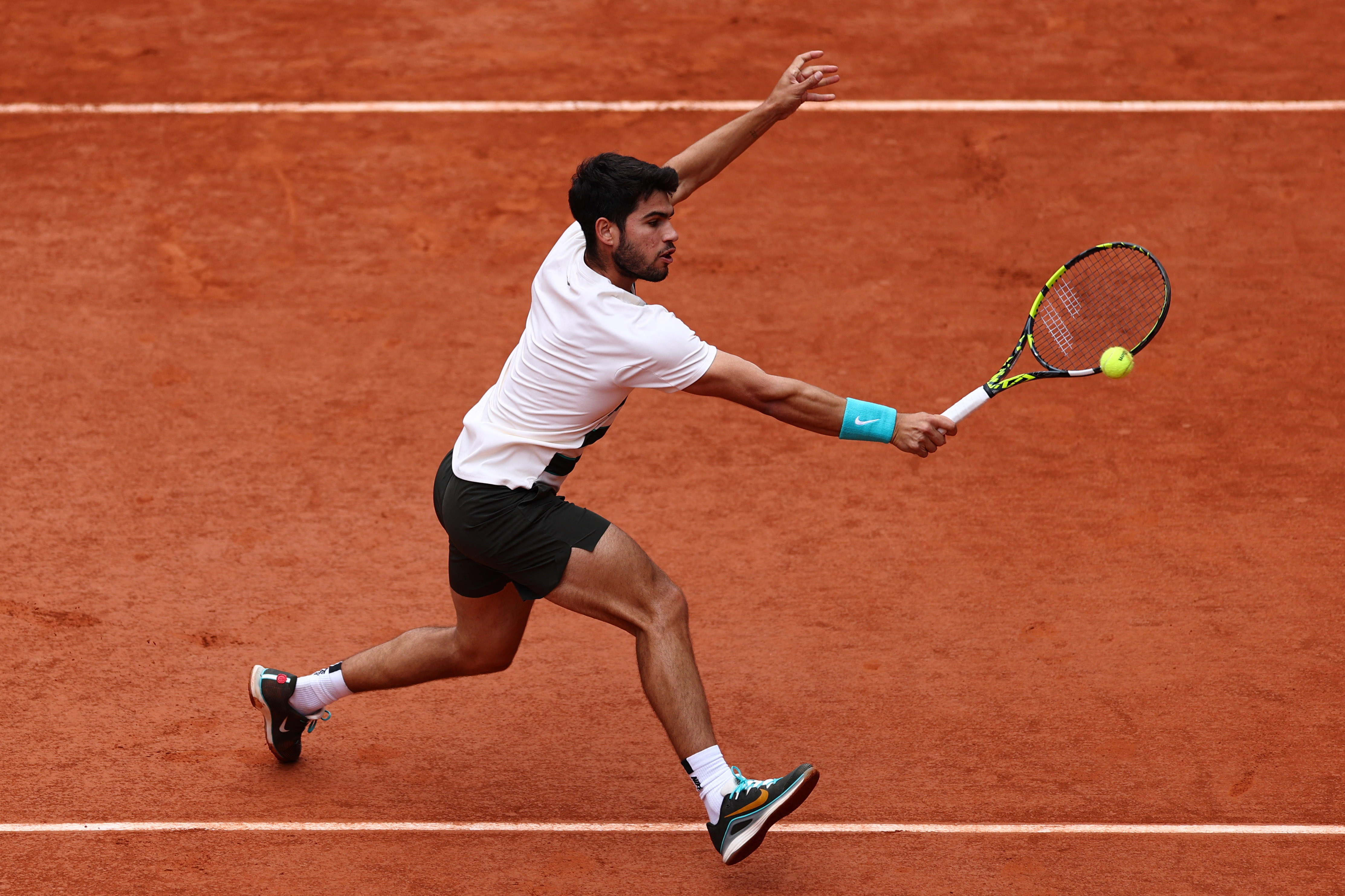 爱游戏官方-法网力克戴维斯杯，阿尔卡拉斯关键制胜