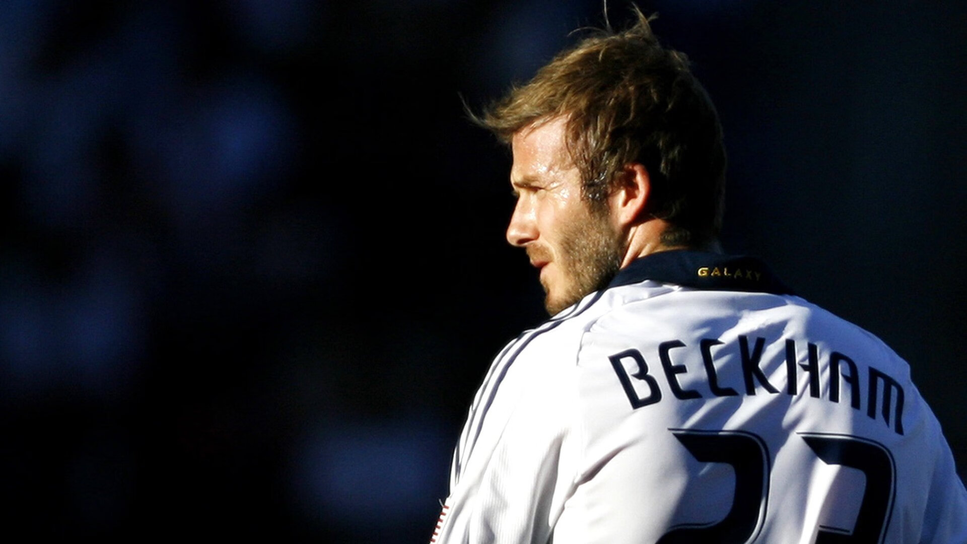 爱游戏大厅-逆境炼真金，贝林厄姆在澳大利亚关键战中的压力爆发